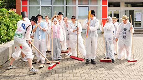 Sportsfun Teamday 2011 - Das beste Klassen-Outfit: Die Abräumer der 12FOG1